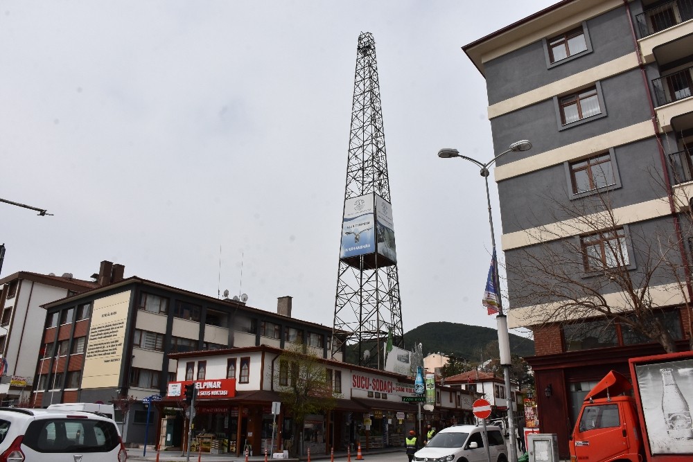 Kızılcahamam’da eski telsiz direği kaldırıldı 