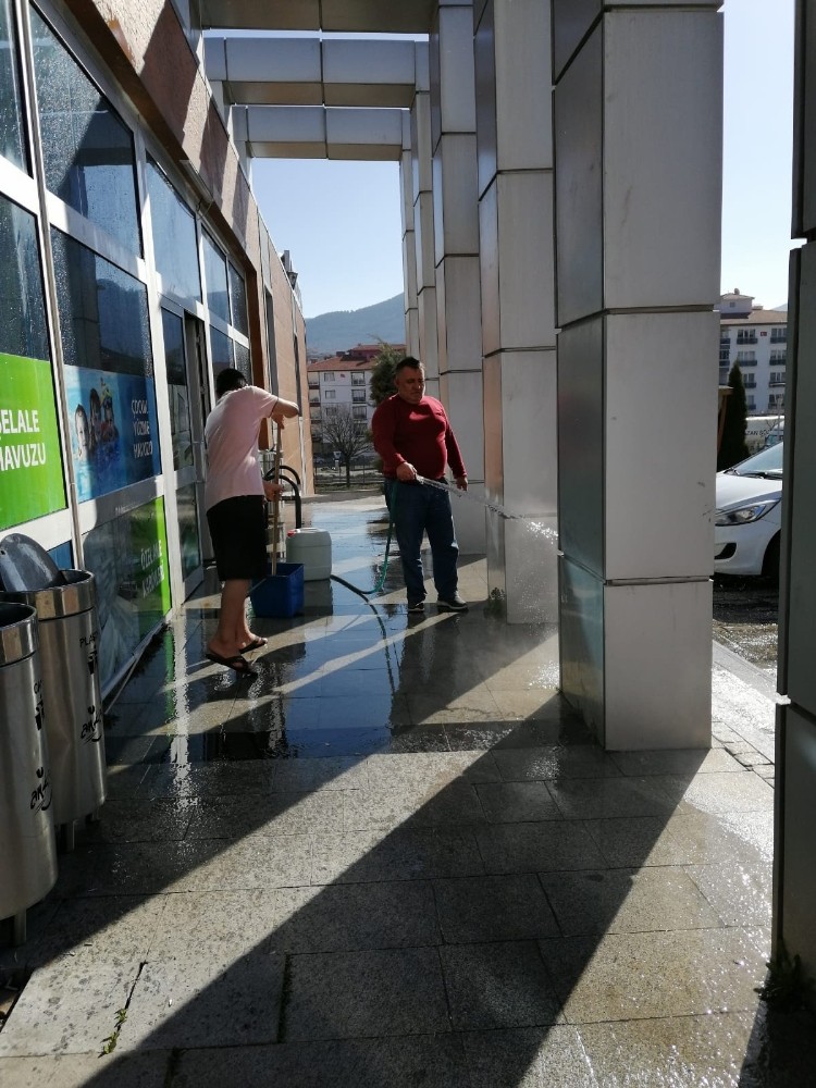 Kızılcahamam’da termal tesis dezenfekte edildi 