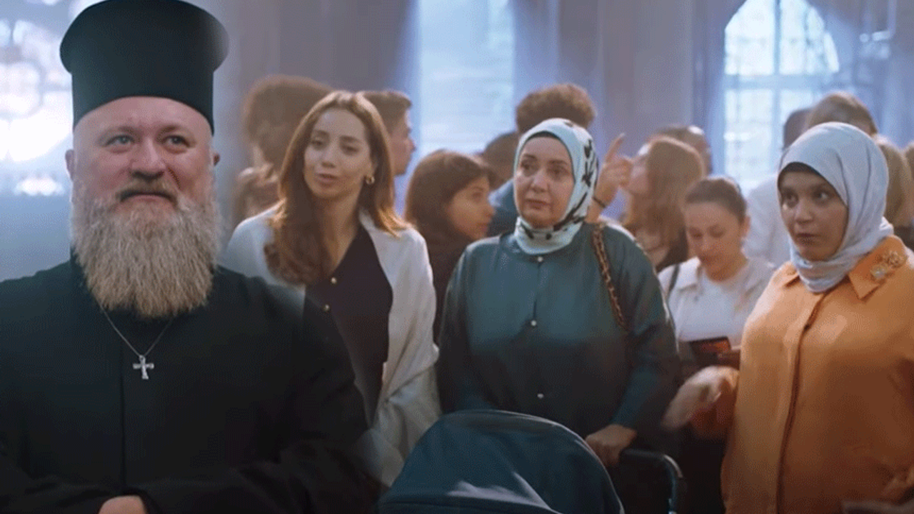 Kızılcık Şerbeti'ndeki papaz güzellemesi tepki çekti! Tüm Türkiye "yuh be" dedi