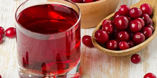 Kızılcık suyunun faydaları nelerdir? Kızılcık suyu nasıl yapılır?