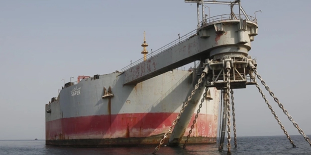 Kızıldeniz'de çevre felaketine neden oldu, tepki yağmıştı! Karar verildi: Petrol transferi başladı