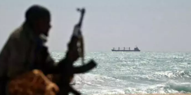 Kızıldeniz'de tansiyon düşmüyor