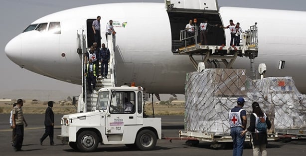 Kızılhaç'a ait ikinci uçak Yemen'de