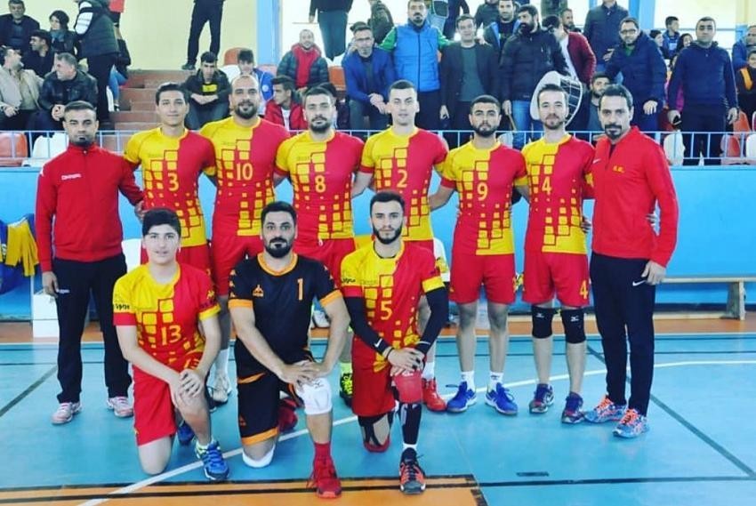 Kızıltepe’de amca çocuklarının kurduğu takım Play-offa yükseldi 