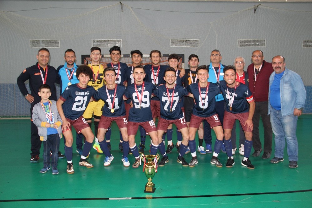 Kızlarda Bursa, erkeklerde ise Denizli temsilcileri Gençler Futsal Türkiye Şampiyonu oldu 
