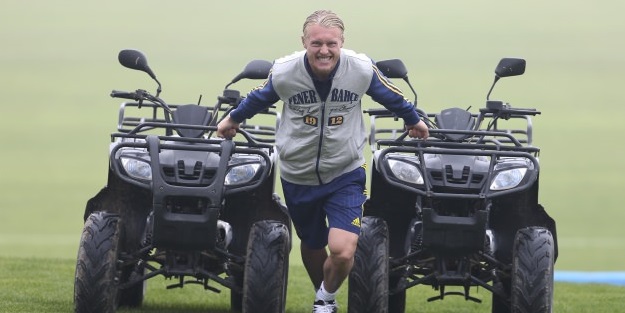 Kjaer gidiyor, Gustavo Gomez geliyor!