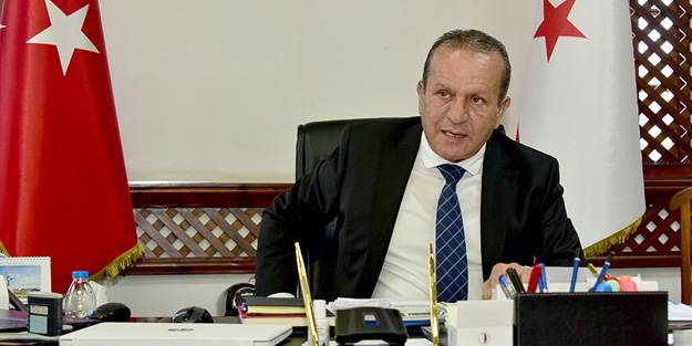 KKTC Başbakan Yardımcısı trafik kazası geçirdi