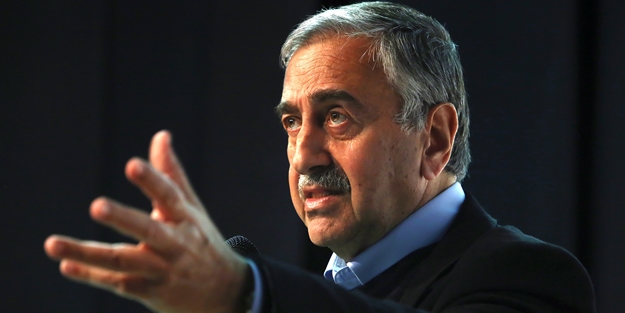 KKTC Cumhurbaşkanı Akıncı mehter marşından rahatsız oldu
