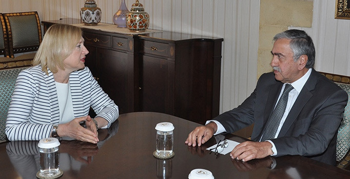 KKTC Cumhurbaşkanı Mustafa Akıncı, BM Temsilcisi Jane Holl Lute ile görüştü