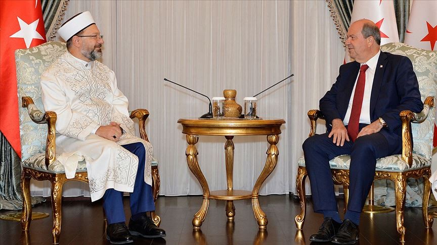 KKTC Cumhurbaşkanı Tatar, Diyanet İşleri Başkanı Erbaş’ı kabul etti