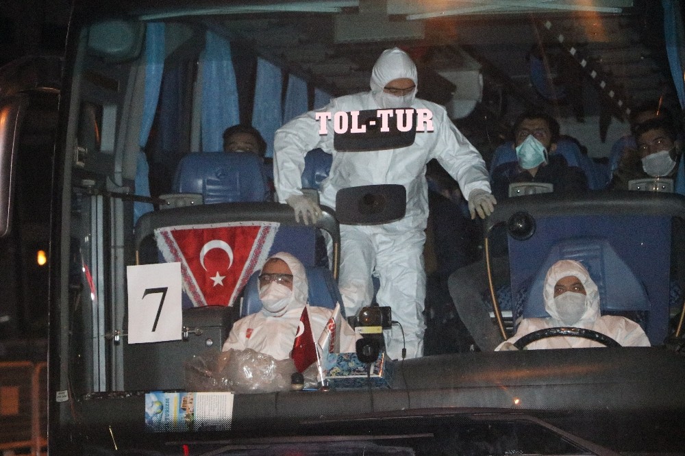 KKTC ile Lübnan’dan gelen öğrenci ve tır şoförleri Mersin’de karantinaya alındı 