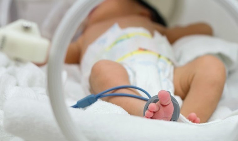 KKTC’de yenidoğan skandalı! Bebeklere alkol içirdiler