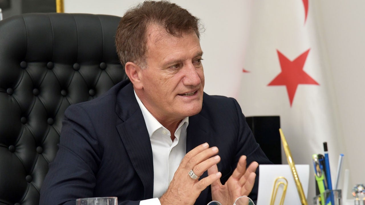 KKTC’li Bakan Arıklı’dan Rumlara ayar: Girne'ye göz dikenler, Larnaka'yı, Limasol'u kaybetmeyi göze almalı! Hala Sultan öksüz, bizi bekliyor