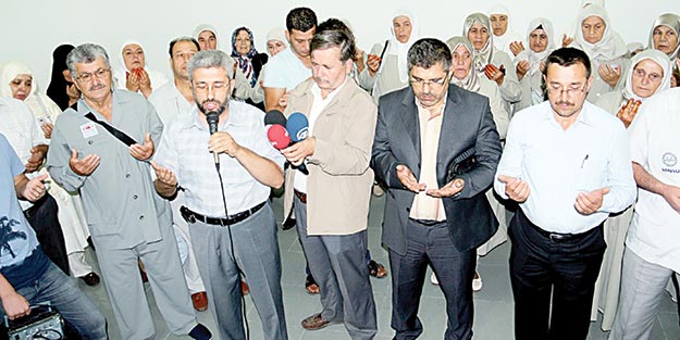 KKTC’li hacı adayları dualarla uğurlandı