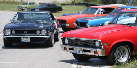 Klasik araçlar Kocaeli'de bir arada