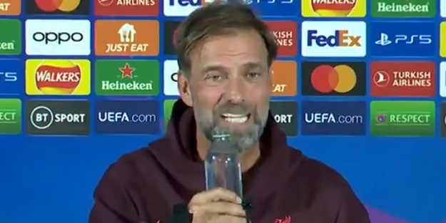 Klopp gazeteciyi ti'ye aldı