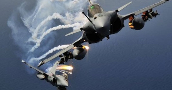 Koalisyon güçleri, Esed'in askerini vurdu!