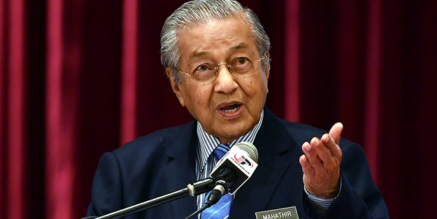 Koalisyon kurulamadı! Başbakan istifa etti