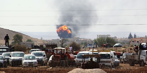 Kobani'den dumanlar yükseliyor