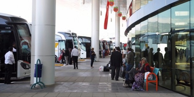 Koca bir şehrin otogar sorunu çözülemedi!