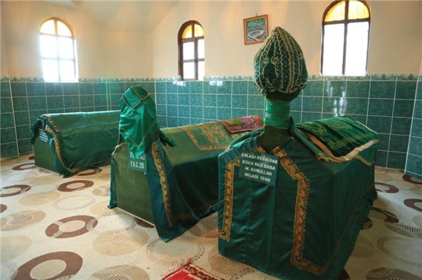 Koca Vaiz Baba Türbesinde restorasyon çalışması başladı 