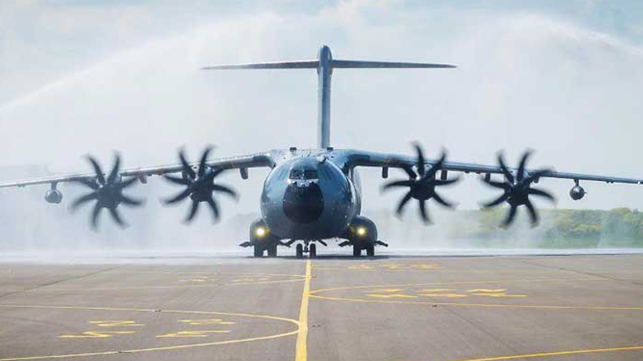 Koca Yusuf daha ağırını taşımadı… 20 şehidin naaşlarını taşıyan ‘Koca Yusuf' Türkiye'ye hareket etti