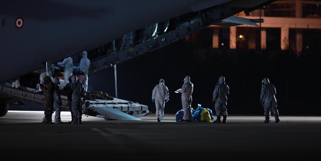 'Koca Yusuf' Türkiye'ye döndü! Vuhan'daki Türkler tahliye edildi