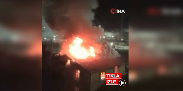 Korkutan yangın! Binayı enkaza çevirdi