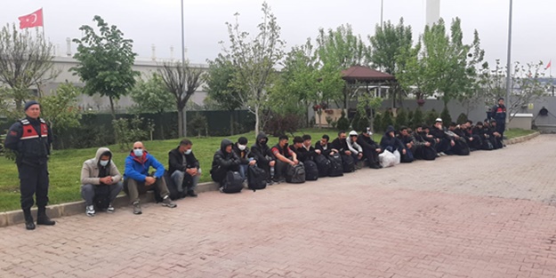 Kocaeli'de 27 düzensiz göçmen yakalandı