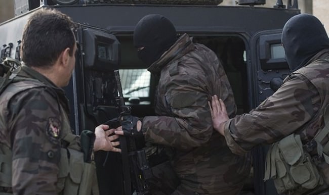 Kocaeli'de 300 polisle terör operasyonu!