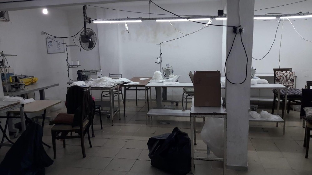 Kocaeli’de 5 bin adet kaçak maske ele geçirildi 