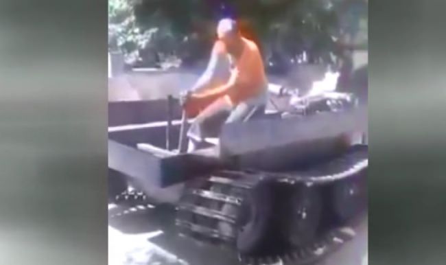 Kocaeli'de darbe girişimine kızdı kendi tankını yaptı!