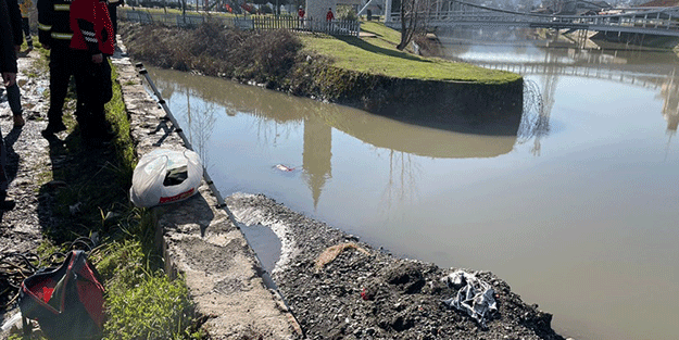 Kocaeli'de derede erkek cesedi bulundu
