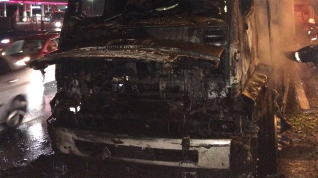 Kocaeli'de elektrik kontağı kamyonu yaktı