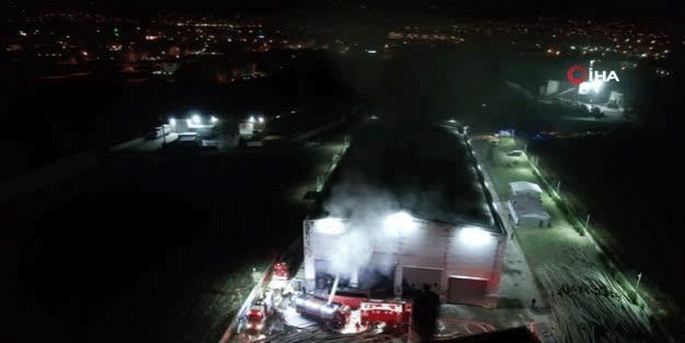 Kocaeli’de fabrika yangını