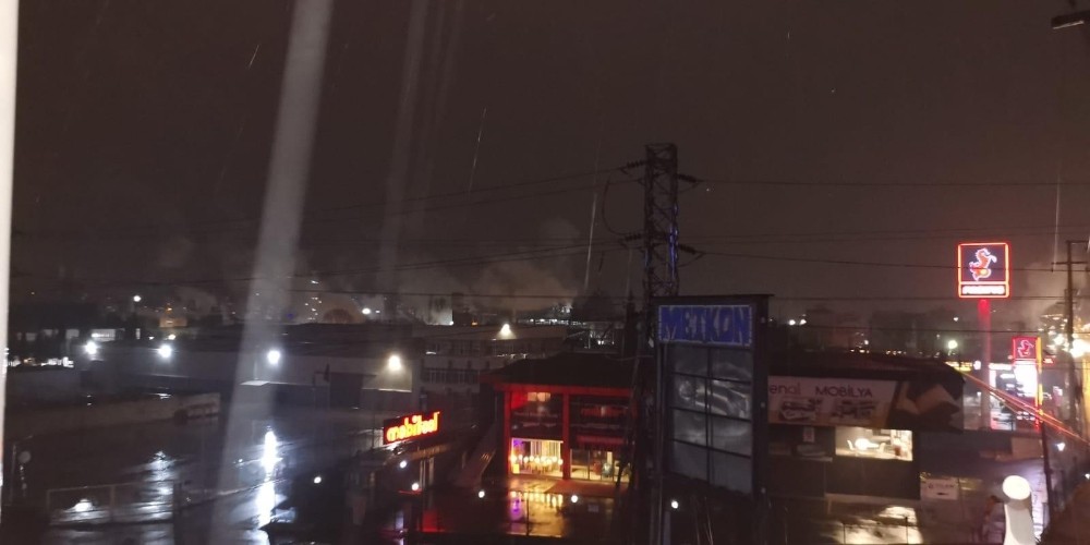 Kocaeli’de fabrika yangını korkuttu 