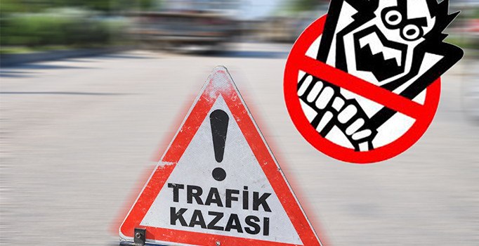 Kocaeli'de hafriyat kamyonu servis arabasına çarptı