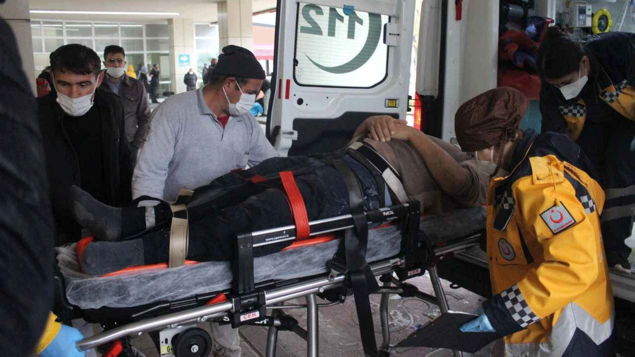 Kocaeli’de İnşaattan Düşen Kişi Hastaneye Kaldırıldı