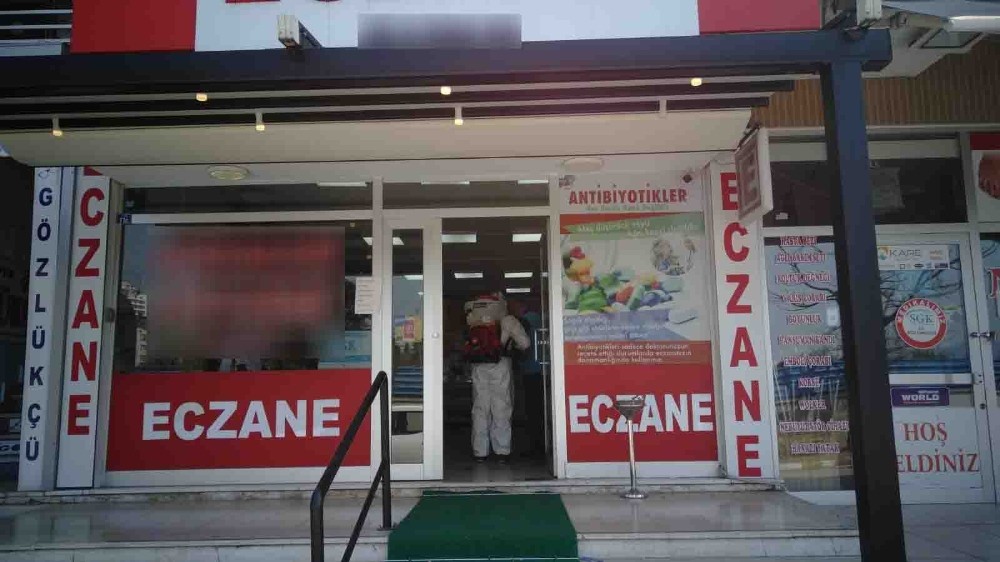 Kocaeli’de iş yerleri dezenfekte ediliyor 