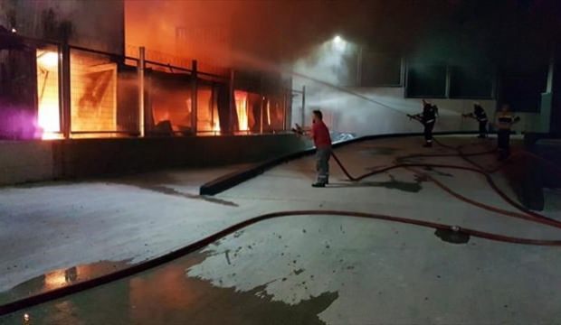 Kocaeli'de işçilerin kaldığı konteynerde yangın çıktı