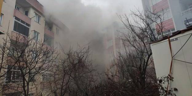 Kocaeli’de korkutan yangın! Alevlere teslim oldu