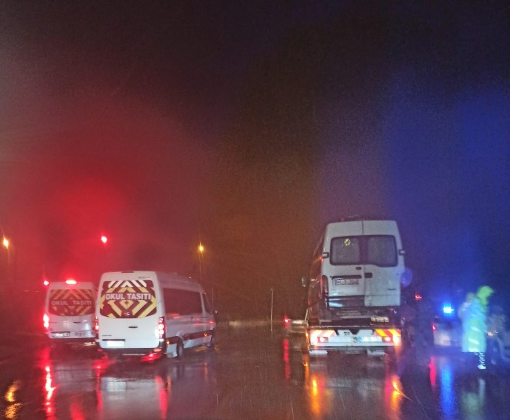 Kocaeli’de korsan taşımacılık yapan 4 araç trafikten men edildi 