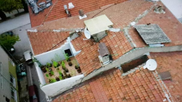 Kocaeli’de önce terası duvarla kapladı sonra da...