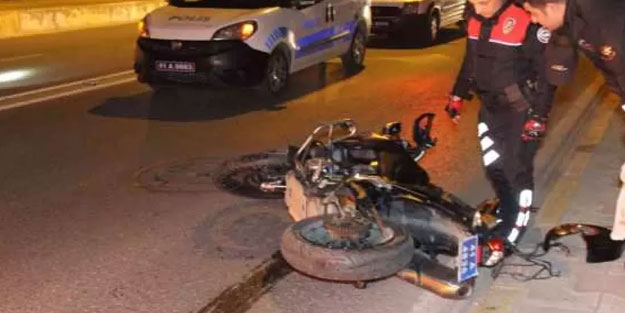 Kocaeli'de otomobille çarpışan motosikletteki yunus polisi yaralandı