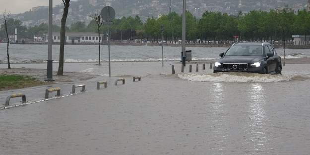 Kocaeli'de resmen deniz taştı!