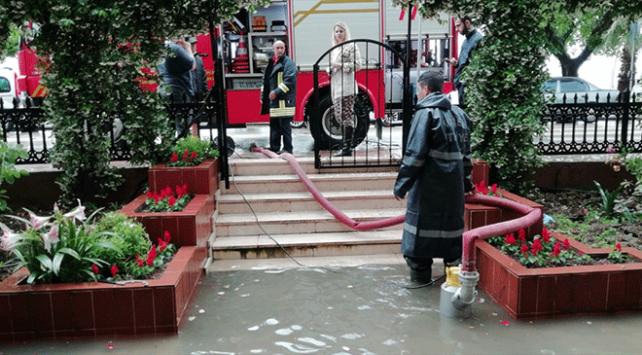 Kocaeli'de sağanak yağış