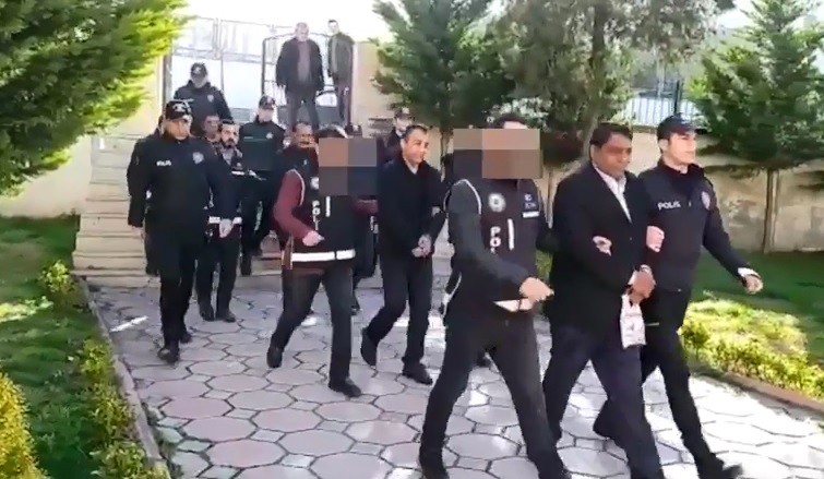 Kocaeli’de tefecilik çetesine operasyon: 4 tutuklu 