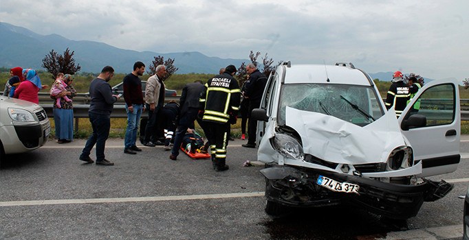 Kocaeli'de trafik kazası: 6 yaralı