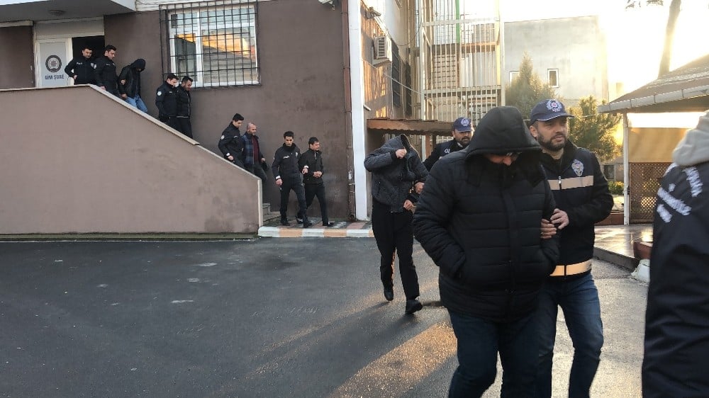Kocaeli’de yakalanan göçmen kaçakçılığı şüphelileri serbest kaldı 