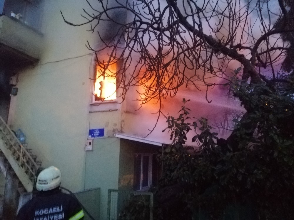 Kocaeli’de yangında yaralanan şahıs hayatını kaybetti 